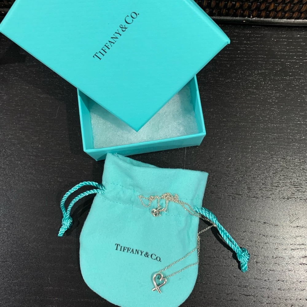 Tiffany & Co loving heart pendant